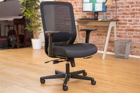 Wirecutter desk chair - Buy from Amazon. $199 from Walmart. Here’s another exercise: Place your hands over your keyboard as if you’re going to type. Now move your hands apart so they’re by your sides, shoulder ...